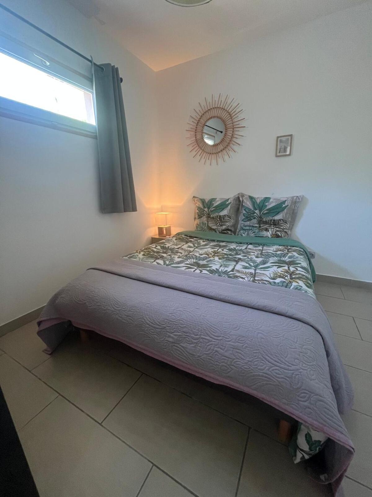 Studio Cosy Avec Climatisation Et Terrasse Malataverne ภายนอก รูปภาพ